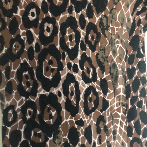 Mini dress - Picture 2 of 3